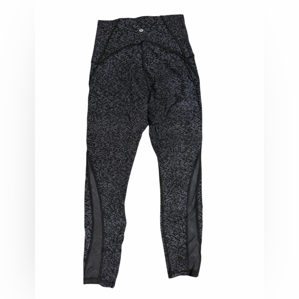 Women’s Lululemon athletica Black and Gray Leggings - Picture 3 of 4